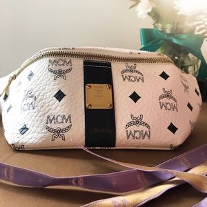 MCM WAIST POUCH!!!